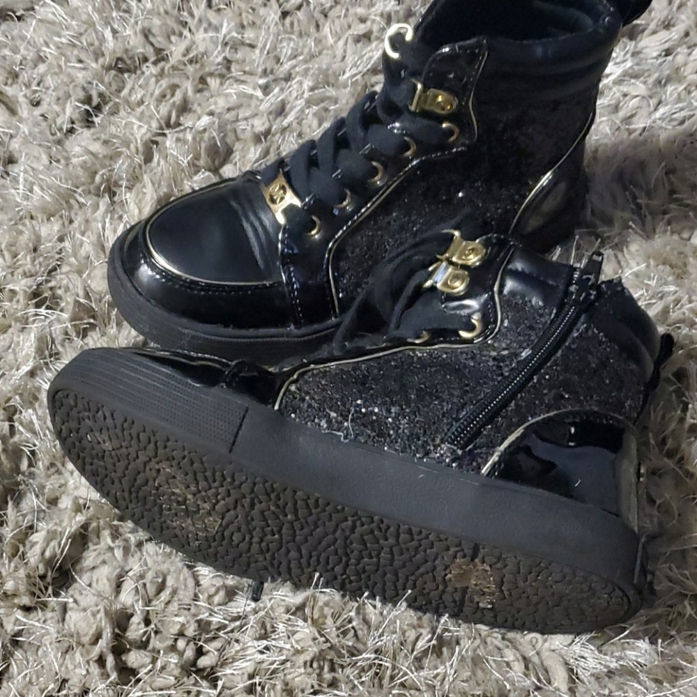 Botas - Picture 3 of 4